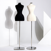 Mannequin de présentation féminin entièrement fixable, forme de robe, base et col ronds en métal brossé, noir, forme de corps de boutique féminine