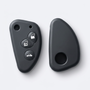 <span class=keywords><strong>Porte</strong></span>-clés en silicone noir mat de précision pour <span class=keywords><strong>Alfa</strong></span> <span class=keywords><strong>Romeo</strong></span> 147 156 166 GT, housse de <span class=keywords><strong>clé</strong></span> minimaliste, anti-rayures, antichoc - Product Image 1