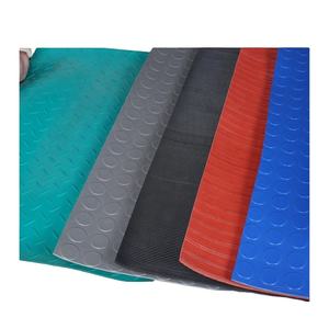 Tapetes de Goma Antideslizantes, Impermeables, Redondos, con Superficie de Botones, para Jaulas de Perros - Product Image 1