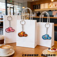 Porte-clés en caoutchouc coloré en forme de chapeau de cowboy de dessin animé avec mousqueton, pendentif de sac étanche, breloques promotionnelles, cadeau, LOGO personnalisé
