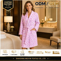 WEIYIN Peignoir de luxe pour femme en polaire imprimé léopard, col en V, sans manches, longueur intégrale, en polyester doux, pour l'hiver
