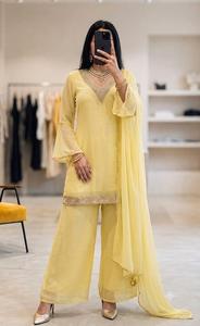 Ensemble trois pièces tendance jaune en faux georgette avec intérieur en micro-coton, haut et pantalon élégants et dupatta haut de gamme pour un look tendance - Product Image 4