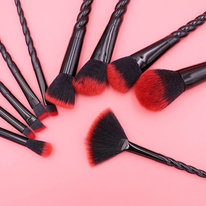 Ensemble de 10 pinceaux de maquillage noirs de style gothique avec logo personnalisé, outils cosmétiques de qualité supérieure, remise sur les achats multiples - Product Image 2