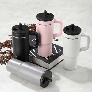 Gobelet isotherme de voyage pour voiture 720 ml (24 oz) avec poignée, couvercle, paille et base antidérapante pour café chaud - Product Image 4