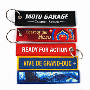 Vente en gros de porte-clés personnalisés à double face avec lettres 3D, broderie/impression, logo de marque, porte-clés tissé brodé - Product Image 1