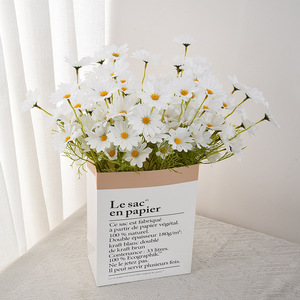 Ins Style 5 têtes minimaliste élégant camomille marguerite <span class=keywords><strong>fleurs</strong></span> artificielles pour salon décoration de la maison photographie - Product Image 3