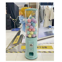 Distributeur automatique de capsules en plastique de grande taille (75-100 mm), machine à jouets à pièces, construction en acier, système de paiement par jeton, distributeur d'autocollants