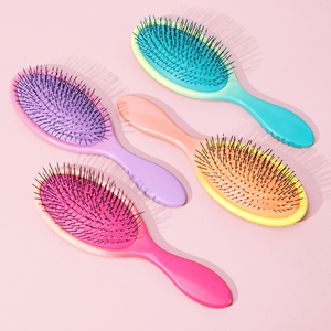 Brosse à <span class=keywords><strong>cheveux</strong></span> en nylon dégradée en plastique pour le massage du cuir chevelu avec logo personnalisé - Product Image 1