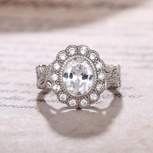 Anello in Rame con Zirconi Incastonati per Donne, Gioiello di Lusso Rotondo e Chic, Regalo di Moda - Product Image 2