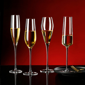 Calici <span class=keywords><strong>da</strong></span> Vino di Alta Qualità Personalizzati, Bicchieri in Cristallo a Stelo Lungo per <span class=keywords><strong>Champagne</strong></span>, Ideali per Celebrazioni Nuziali - Product Image 1