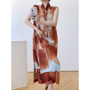 Vestido Casual Miyake Plisado de Verano 2025 sin Mangas, Estampado, Estilizador, Rejuvenecedor, Estilizado, Holgado, con Cintura Imperio - Product Image 2