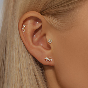Nouvelles boucles d'oreilles clous en argent S925 plaqué or, motif fleur simple avec zircon, petites et mignonnes - Product Image 2