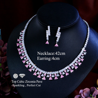 Juego de Joyería de Lujo con Circonita Cúbica Brillante en Forma de Triángulo Blanca y Rosa para Mujer, Juego de Collar y Pendientes para Reuniones y Fiestas