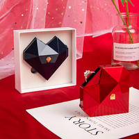 Cadeau de vacances pour couple, boîte à bague luxueuse en plastique en forme de cœur à facettes, boîte à bijoux pour la Saint-Valentin, boîte à surprise pour demande en mariage, logo personnalisé
