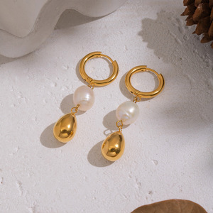 Boucles d'oreilles créoles pendantes en acier inoxydable plaqué or 18 carats avec perles baroques en forme de goutte d'<span class=keywords><strong>eau</strong></span> pour femme – Élégantes Aretes - Product Image 2
