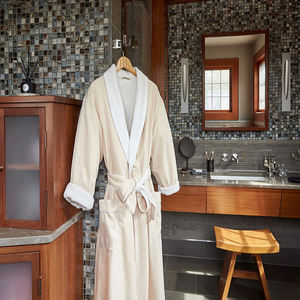 Luxe badjas van microvezel met dubbele laag, peach skin, thermisch gevoerd, voor hotels met 5 sterren, op maat gemaakt. - Product Image 4