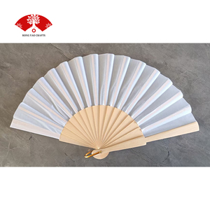 Gran oferta <span class=keywords><strong>de</strong></span> <span class=keywords><strong>abanicos</strong></span> <span class=keywords><strong>de</strong></span> <span class=keywords><strong>mano</strong></span> <span class=keywords><strong>de</strong></span> <span class=keywords><strong>madera</strong></span> tallada en español, <span class=keywords><strong>abanicos</strong></span> <span class=keywords><strong>de</strong></span> <span class=keywords><strong>madera</strong></span> hechos a <span class=keywords><strong>mano</strong></span> <span class=keywords><strong>de</strong></span> colores sólidos <span class=keywords><strong>de</strong></span> 23cm para fiestas <span class=keywords><strong>de</strong></span> boda y regalos - Product Image 4