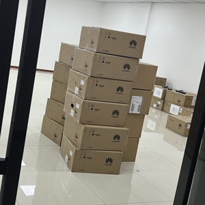 ขายร้อนสําหรับ <span class=keywords><strong>huawei</strong></span> <span class=keywords><strong>10kw</strong></span> ไฮบริด 3 เฟสสตริงอินเวอร์เตอร์ Sun2000-10ktl-m1 บนตารางไฮบริดอินเวอร์เตอร์พลังงานแสงอาทิตย์ - Product Image 6