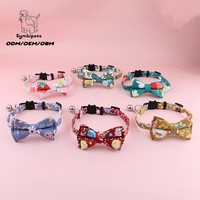 Breakaway-kattenhalsband met bel en vlinderdas Leuke bedrukte verstelbare halsband voor kittens, kleine honden, meisjeskatten