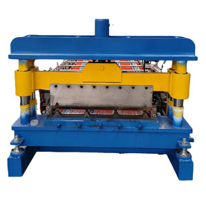เครื่องรีดแผ่นโลหะแบบคลิปล็อค IBR รุ่น 700 - Product Image 1
