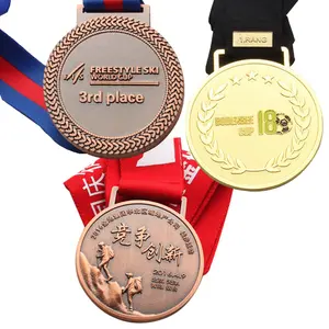 Medali Maraton Kustom Berjalan Medali Logam Permainan Emas Perak Perunggu Medali Logam Berongga