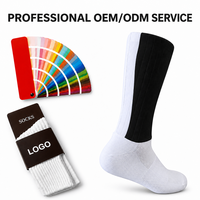 Chaussettes de sport cyclistes respirantes et anti-humidité en tricot premium avec logo personnalisé et fente verticale