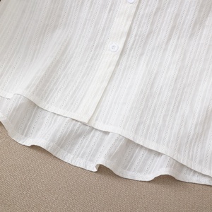 <span class=keywords><strong>Camicia</strong></span> <span class=keywords><strong>bianca</strong></span> estiva da <span class=keywords><strong>donna</strong></span> con colletto polo, maniche corte, bordo arricciato ampio e sfuso, stile sottile di alta gamma, nuova collezione - Product Image 5