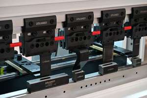 LIANGJI 迷你高精度12吨小型电子零件伺服电动数控金属折弯机 - Product Image 5