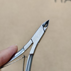 Coupe-<span class=keywords><strong>cuticules</strong></span> professionnels de haute qualité en acier inoxydable, coupe-<span class=keywords><strong>cuticules</strong></span> à mâchoires complètes 14 pour l'élimination des <span class=keywords><strong>cuticules</strong></span> - Product Image 6