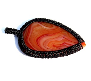 Collier pendentif en agate naturelle, cabochon en forme de goutte, pièce de collection, cristal de guérison - Product Image 1