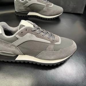 La serie original de zapatillas deportivas casuales para correr y caminar ofrece comodidad, transpirabilidad y ligereza. - Product Image 1