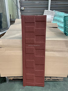 DX51D Feuille de <span class=keywords><strong>toiture</strong></span> résistante à la chaleur Durabilité principale Conception moderne Tuiles en métal revêtues de pierre pour les bâtiments - Product Image 3