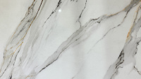 Design moderne Calacatta Grande veine Pierre artificielle blanche Dalle de quartz Surface polie à faible teneur en silicone Comptoir de cuisine