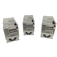 Variateur de fréquence triphasé à commande vectorielle Lenze série 8200 VFD E82EV751K4C200 IP20 380V/480V En stock
