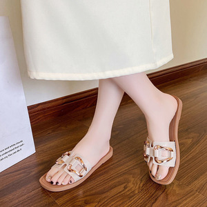 Sandalias de Verano 2023 al por Mayor, Sandalias Casuales de Color Sólido con Cadena de Metal, Último Modelo con Decoración de Acero, Sandalias Deslizantes para Interiores y Exteriores para Mujer - Product Image 2