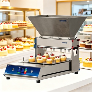 Machine à cupcakes avec déposeur et remplisseur pour la fabrication de mini-muffins et de macarons - Product Image 1