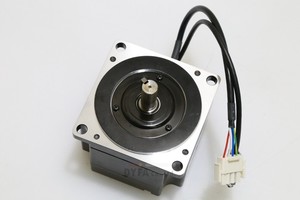 YASKAWA SIGMA2 NIB SGMPH-08A1A41 750W AC Usado - Product Image 5