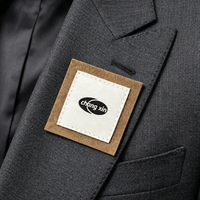 Étiquettes personnalisées en papier kraft double face, écologiques, sérigraphiées pour jeans, vestes, étiquettes à coudre pour vêtements, vente en gros OEM