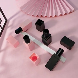 Fabricants de rouges à lèvres, contenants de baume à lèvres, vente en gros de rouges à lèvres en plastique, logo personnalisé sur les rouges à lèvres - Product Image 1