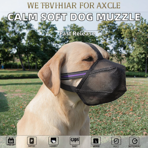 Museruola <span class=keywords><strong>per</strong></span> <span class=keywords><strong>cani</strong></span> Shepherd Rottweiler Greyhound, morbida, in nylon, con finiture in pelliccia, stampa animalier, a sgancio rapido, <span class=keywords><strong>per</strong></span> protezione del muso - Product Image 2