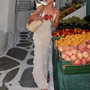 فستان سباحة جديد محبوك فرنسي سادة من TW بفتحة رقبة على شكل حرف V فستان على شكل هيب ملفوف بقصة ضيقة 3D فستان على شاطئ البحر للعطلات فستان للشاطئ - Product Image 5