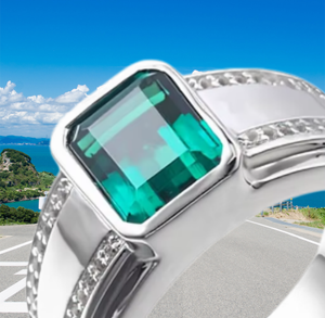 แหวนแต่งงานหรือแหวนหมั้นสำหรับผู้ชายจาก UM Jewelry ประดับด้วยมรกตสีเขียวทรงแปดเหลี่ยมเจียระไนอย่างหรูหรา ตัวเรือนเงินแท้ - Product Image 2