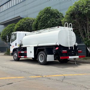 Camion-citerne à carburant FAW 4x2 léger de 5000 L, camion de ravitaillement mobile, citerne à huile avec distributeur à vendre - Product Image 4