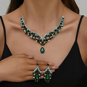 Ensemble collier et boucles d'oreilles plaqué or en alliage, style punk, pour femme, idéal pour mariage et soirée, directement de l'usine - Product Image 3