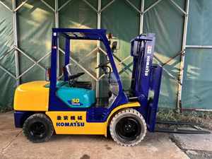 Cheap Priced Used Komatsu Diesel Powered Pallet Truck 2012 Model 3T Core Engine 4500kg Weight 1 Year Warranty - Product Image 4