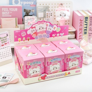 Venta al por mayor de figuras de acción coleccionables de la serie Mikko <span class=keywords><strong>Shampoo</strong></span> en caja sorpresa, figuras de conejos y gatos adorables famosas en internet, adornos y regalos. - Product Image 1