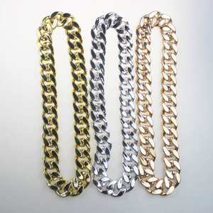 Cadena de eslabones cubanos de plástico chapada en oro con diseño de onda de agua, joyería de fiesta exagerada para hombre - Product Image 2