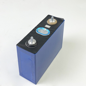 เซลล์แบตเตอรี่ลิเธียมไอออนแบบปริซึม NMC 114ah 3.7v 120ah - Product Image 1