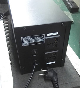 1000VA 1200VA <span class=keywords><strong>1500VA</strong></span> 2000VA スタンバイ<span class=keywords><strong>UPS</strong></span> 内蔵バッテリー付き 220V 50/60Hz 小型バックアップ無停電電源装置 LEDディスプレイ - Product Image 3