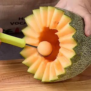 4 In 1 Watermelon Slicer Cutter Scoop Fruit Carving Knife Cutter Fruit Platter Fruit Dig Pulp Separator